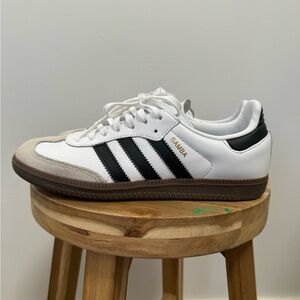 Adidas Samba Women’s size 7